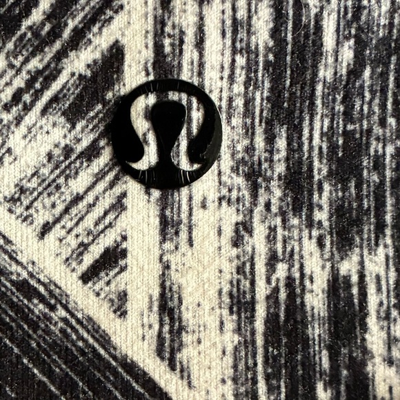 Lululemon High Times Pant Black and White Patterned Leggings - Picture 10 of 10